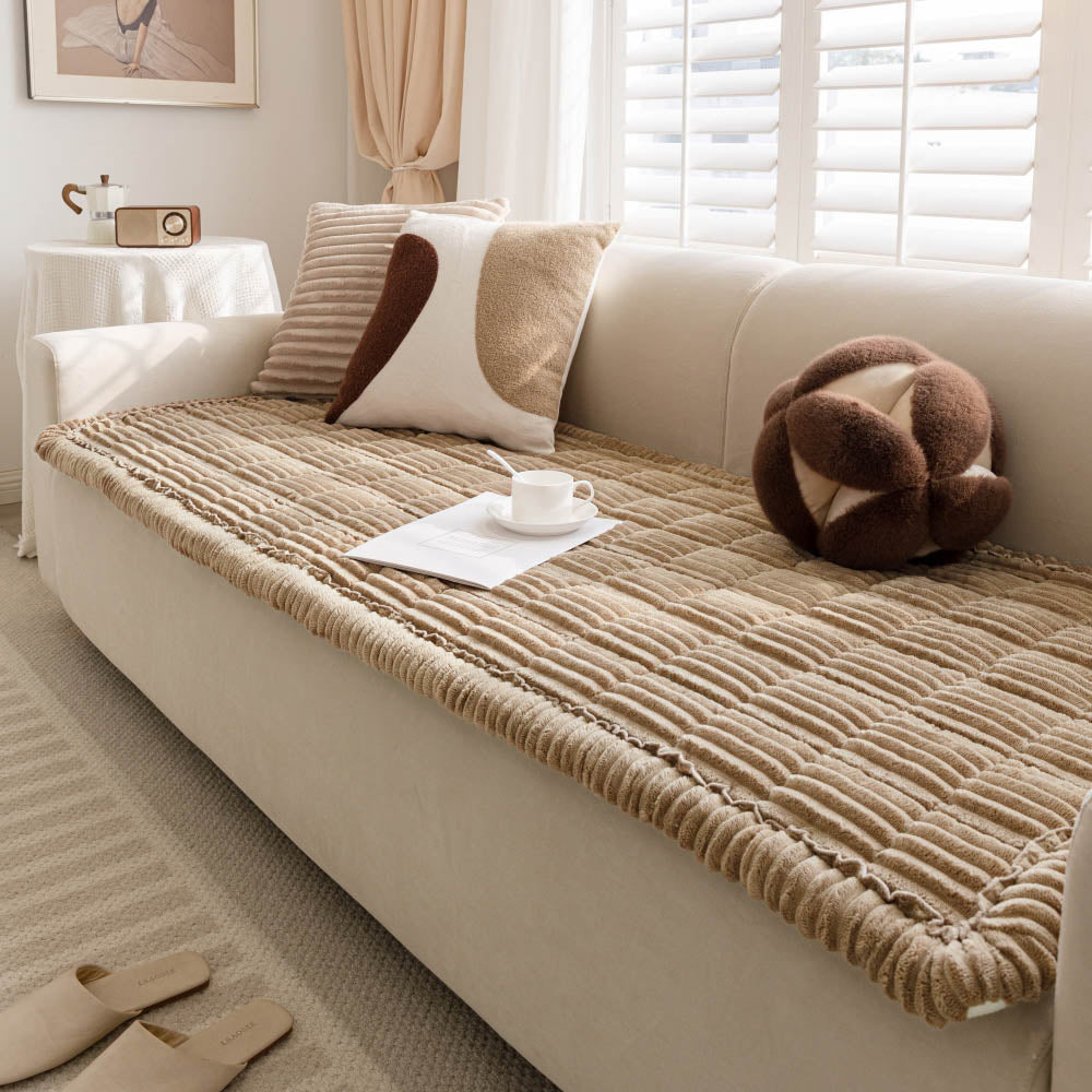 PlushGuard™ – Protector de Sofá Ultrasuave para Mascotas | Franela Premium, Antideslizante y Lavable